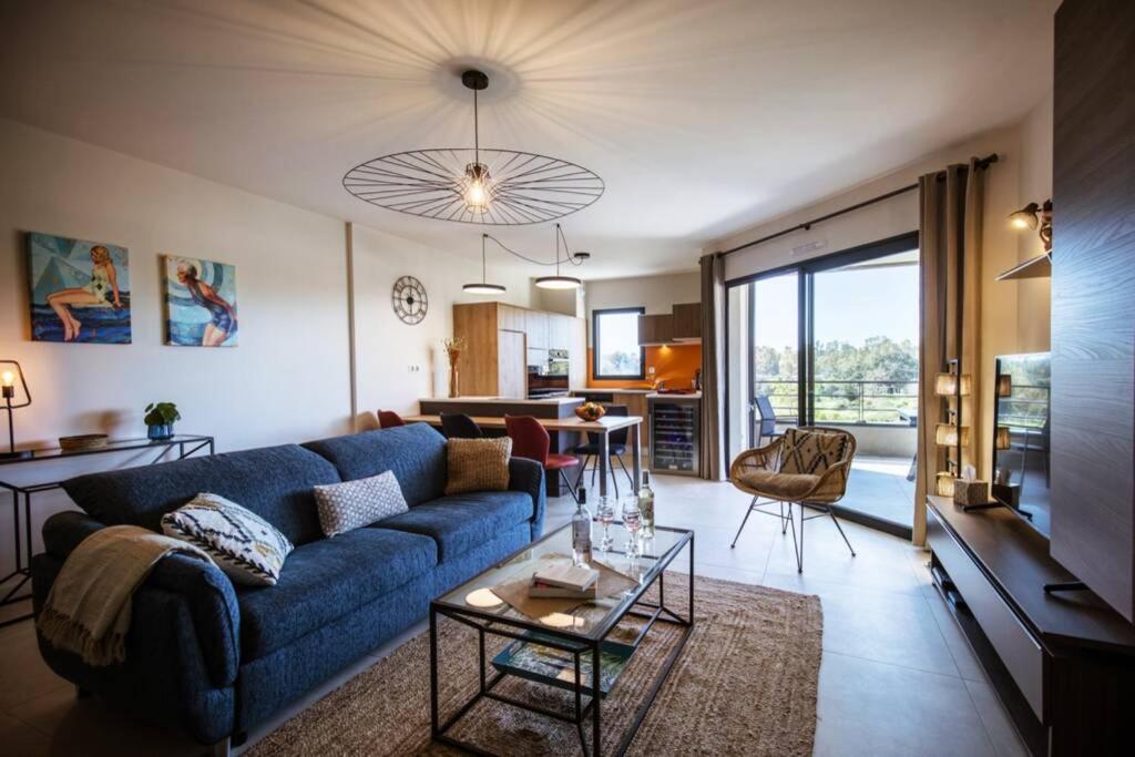 Les 3 baigneuses : Appartement 2 chambres, neuf proche de toutes commodités - Housity