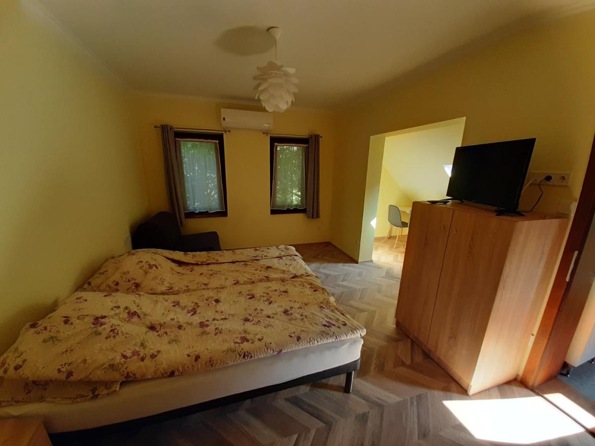 Gyopár Gyöngye Apartmanház - Housity
