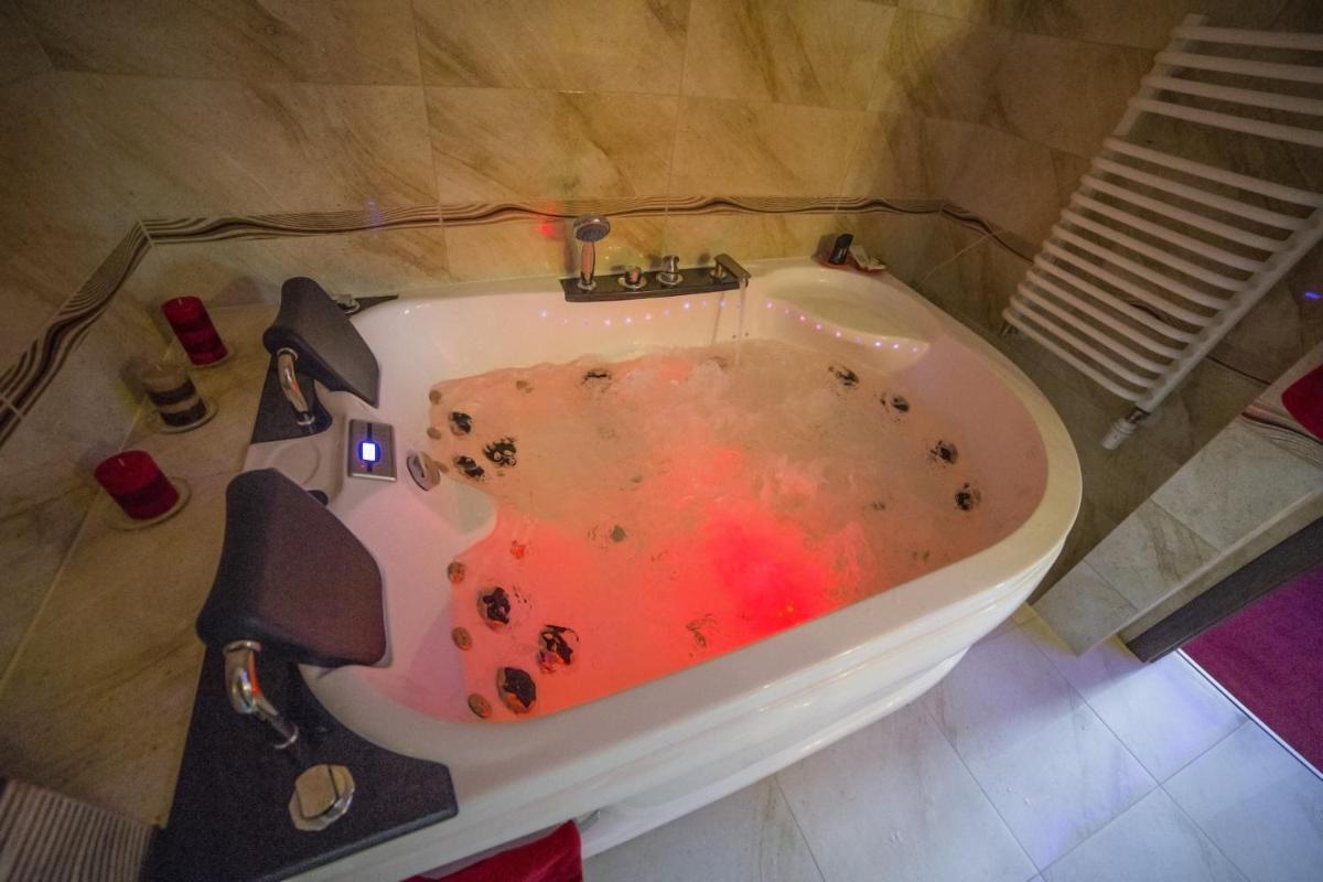 Hotel Prymus - Housity