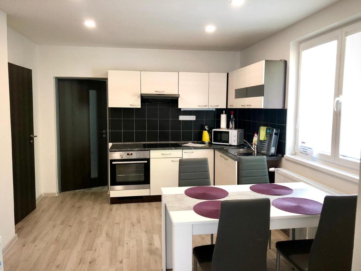 Apartmány Zahrádky - Housity