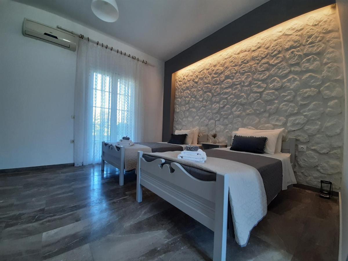 Spiridoula 1 Studios & Apartments - Hizvo