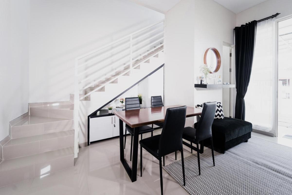 Kingston House - Housity
