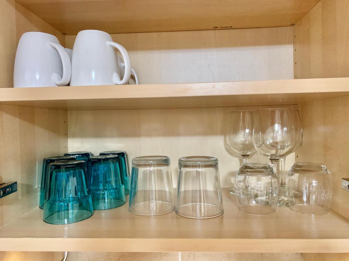 Valencia Suite - 2 Bedroom basement - Housity