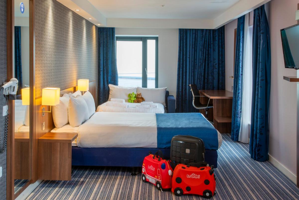 Holiday Inn Express Birmingham South A45, an IHG Hotel - Housity
