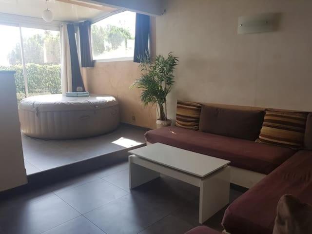 AJACCIO VUE MER ET MONTAGNES JACUZZI 300M PLAGEs - Housity