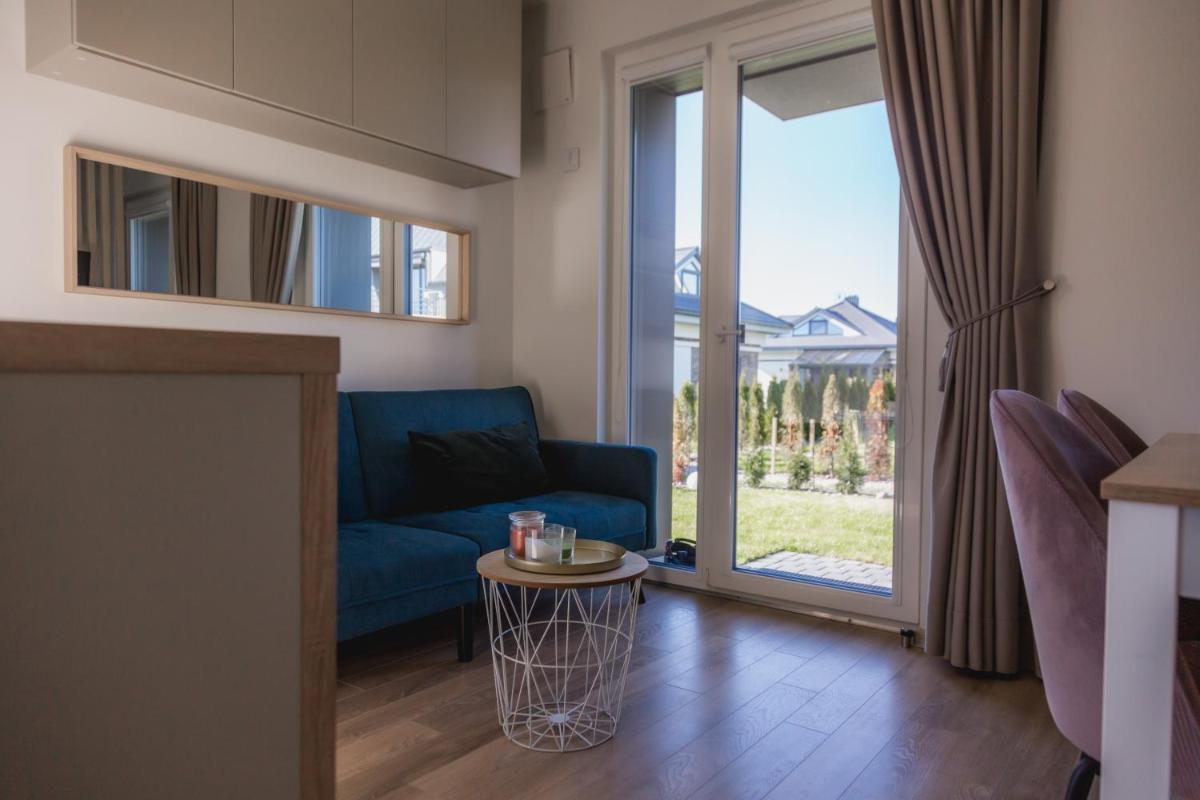 Lilly Apartment with Pool and Terrace - Housity