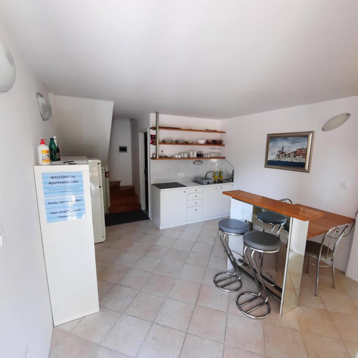 Apartment Luka - Housity