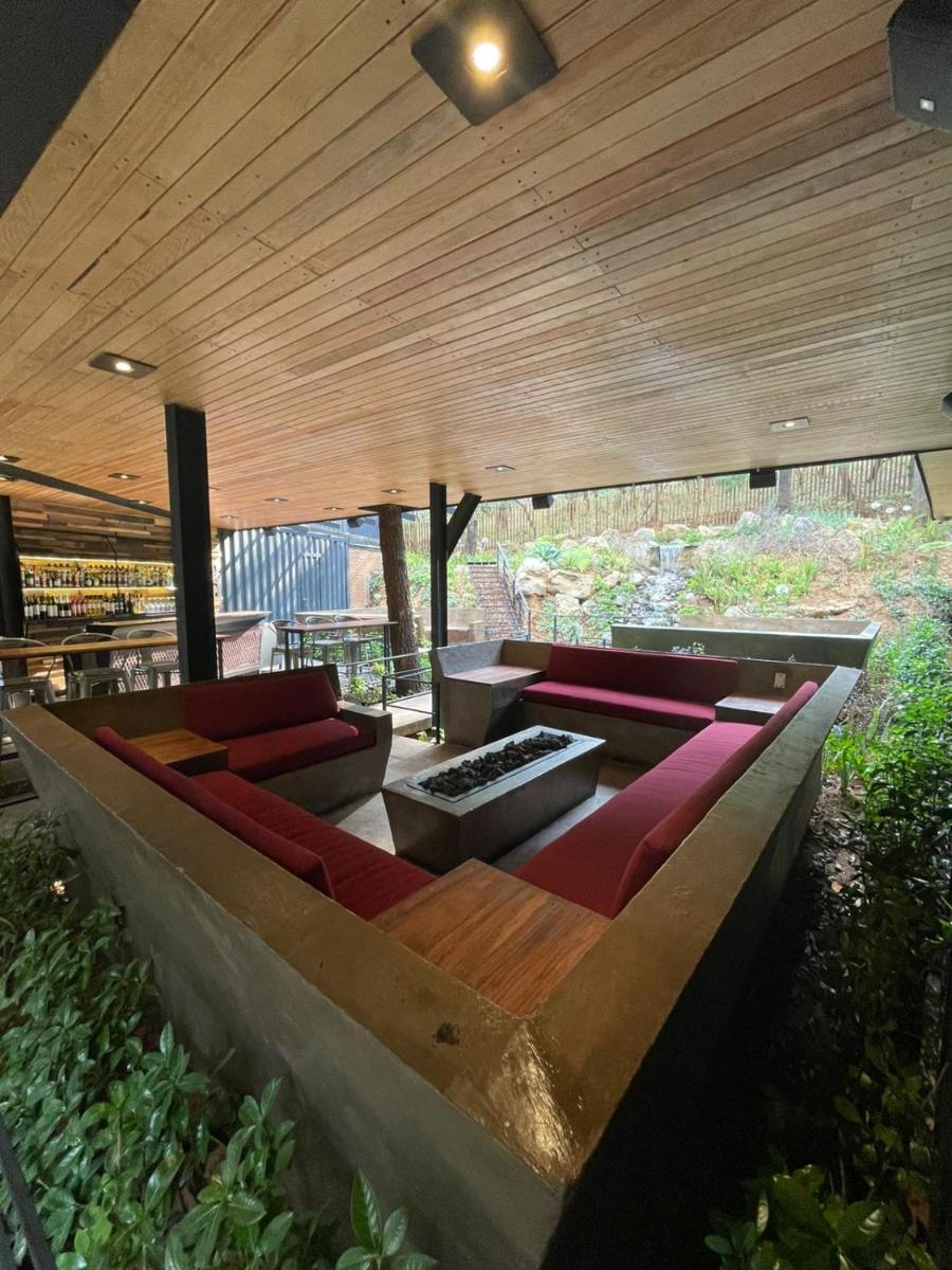 Hotel Oxú Solo adultos - Housity