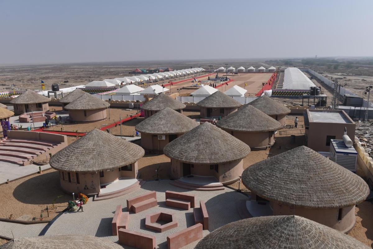 Praveg White Rann Resort Rann Utsav Dhordo - Housity