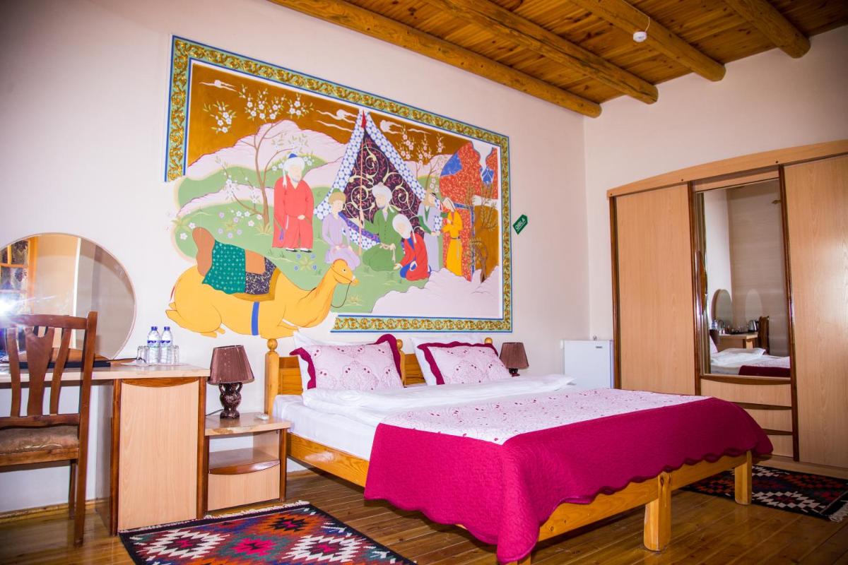 Hovli Poyon Hotel - Housity