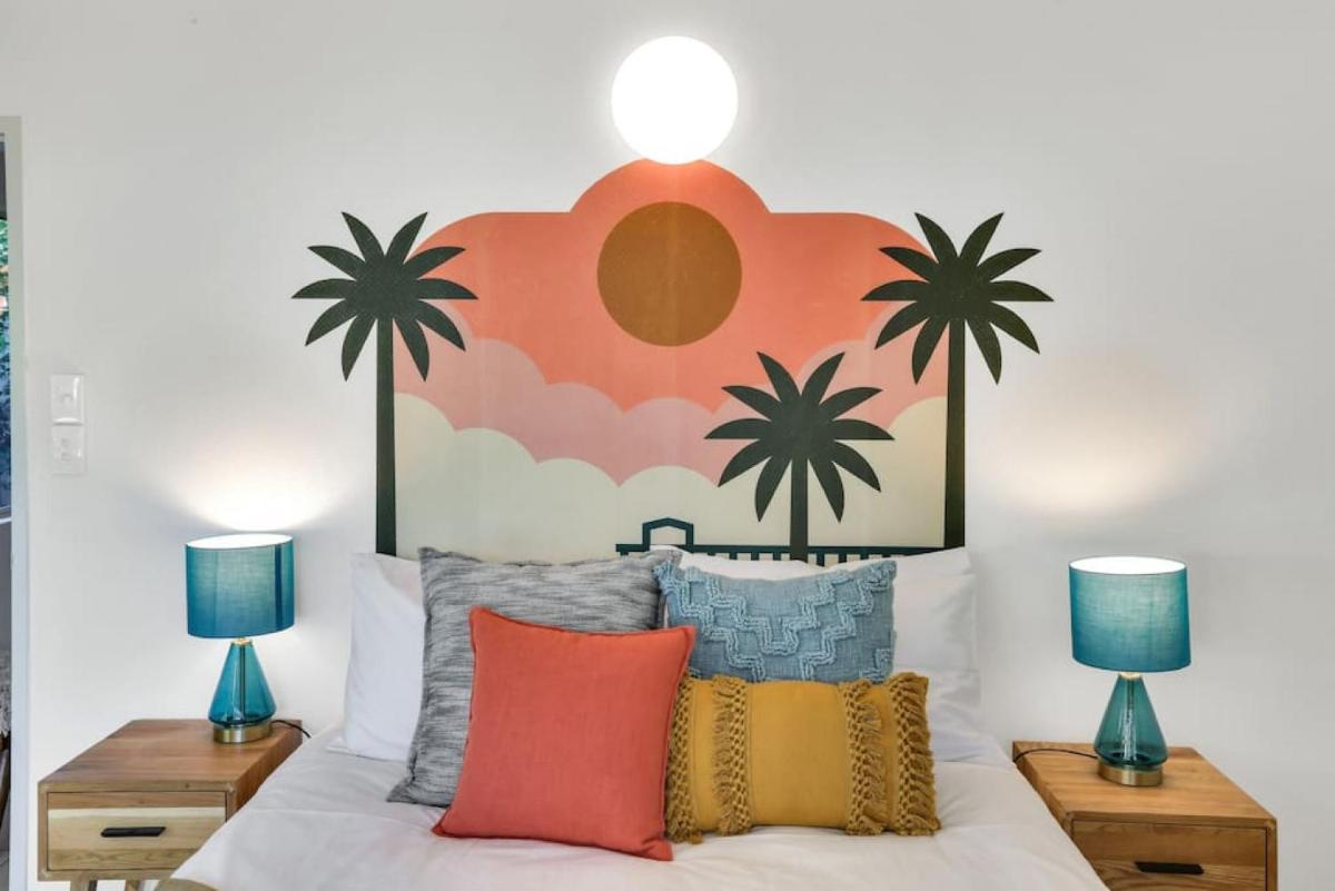 Tropicana Hideaway - Housity