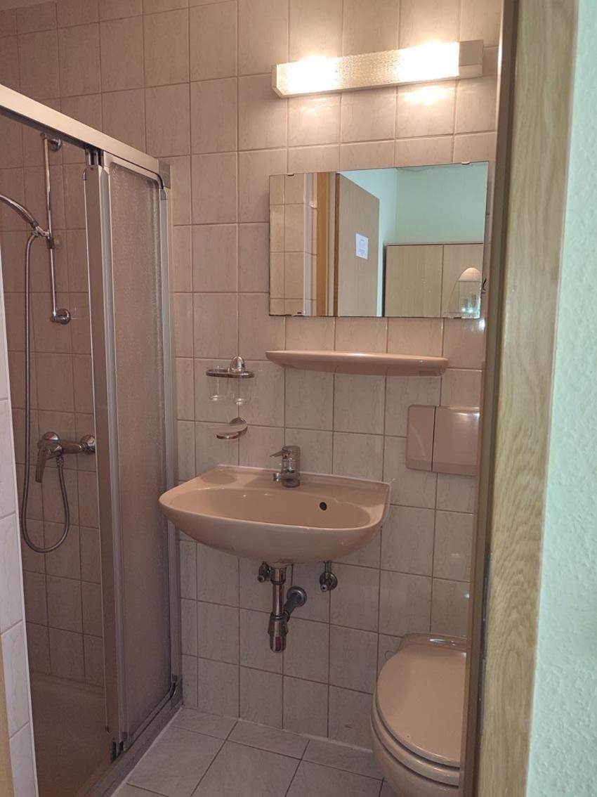 Gockescher Hahn - Housity