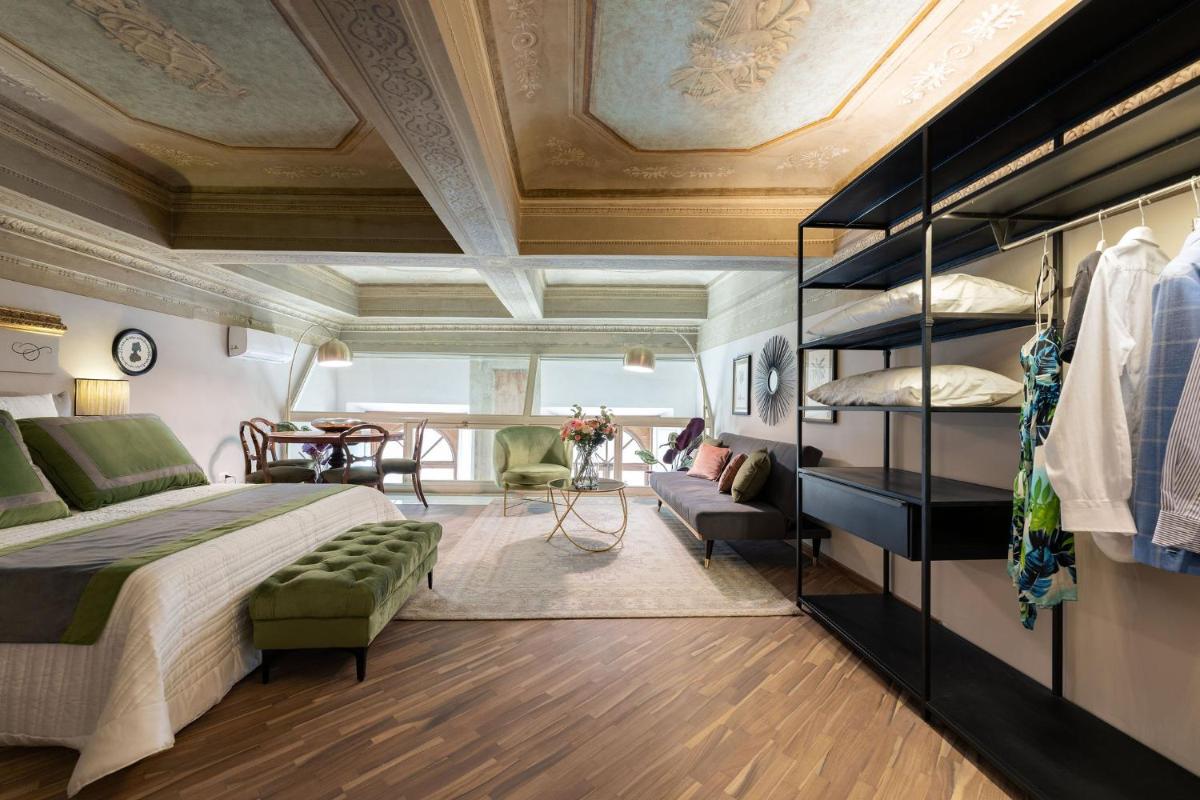 Apartments Florence - Piazza San Lorenzo - Housity
