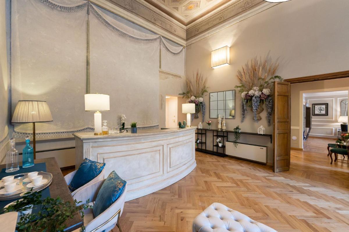 Apartments Florence - Piazza San Lorenzo - Housity