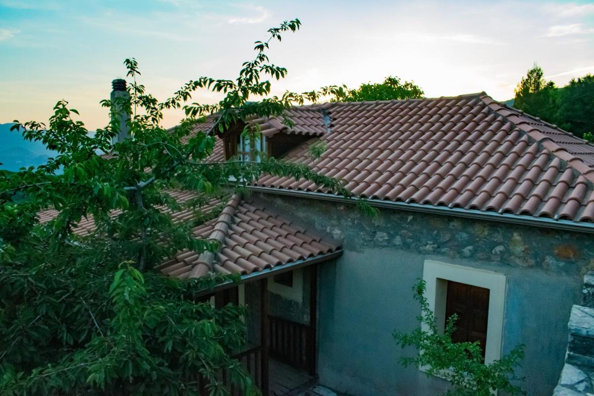 Arcadianis lakeview villa at Psari Arkadias - Housity
