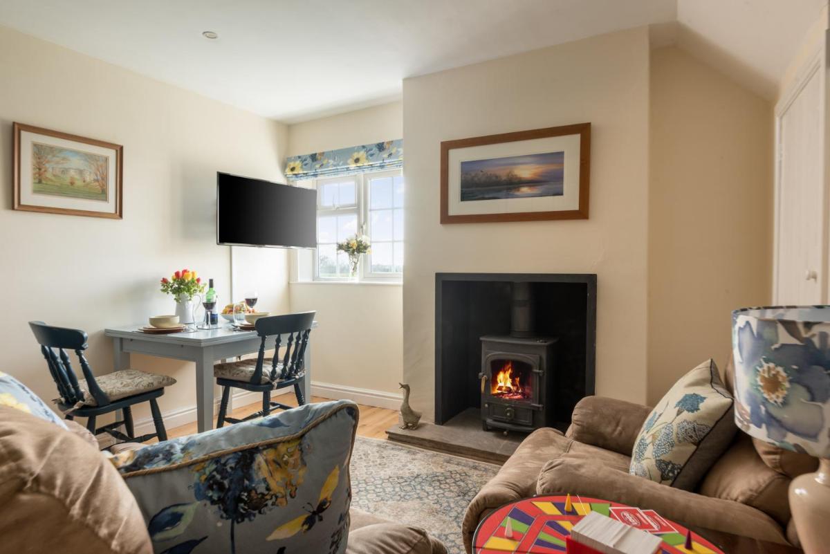 Chirk Cottage at Hill House Farm Cheshire - Housity