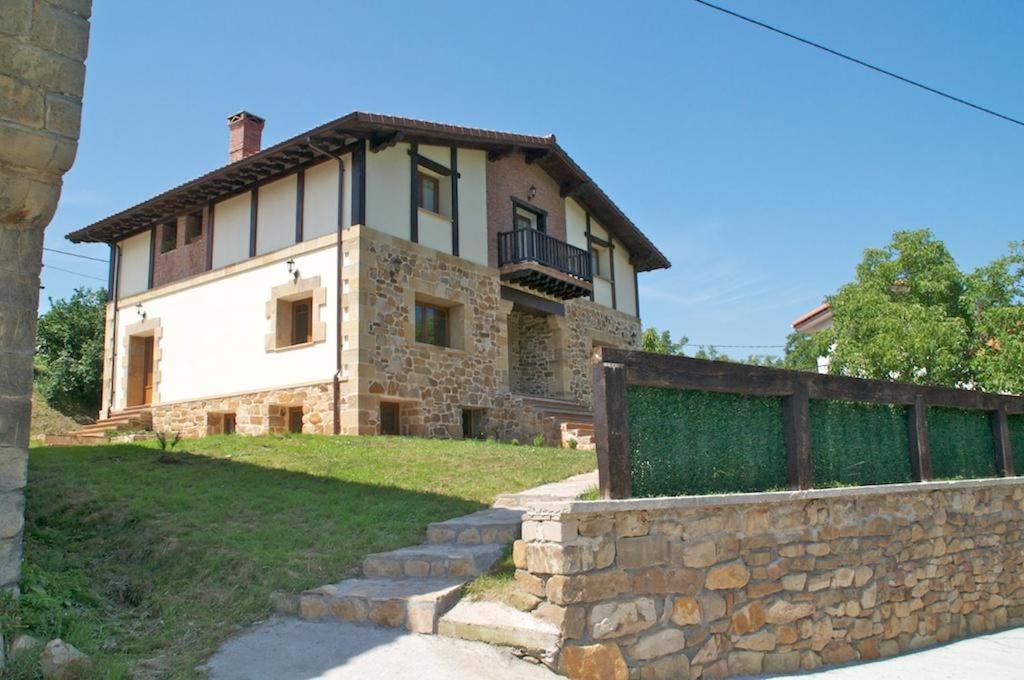 Casa Aingeru - Housity