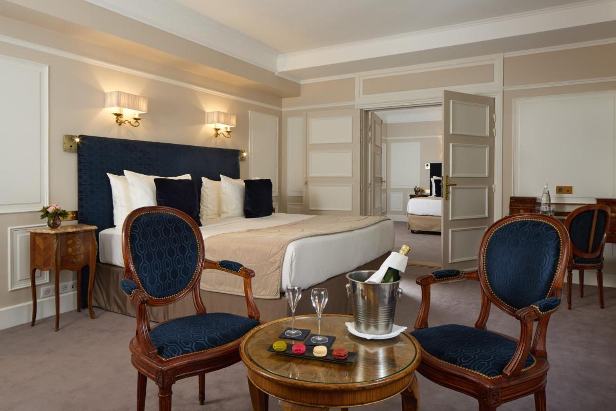 Coin salon dans l'établissement Majestic Hotel Spa - Champs Elysées