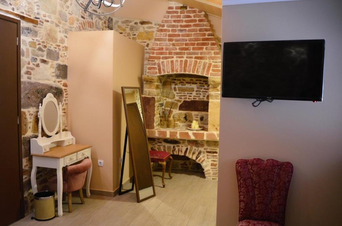 Castro Rooms Chios - Housity