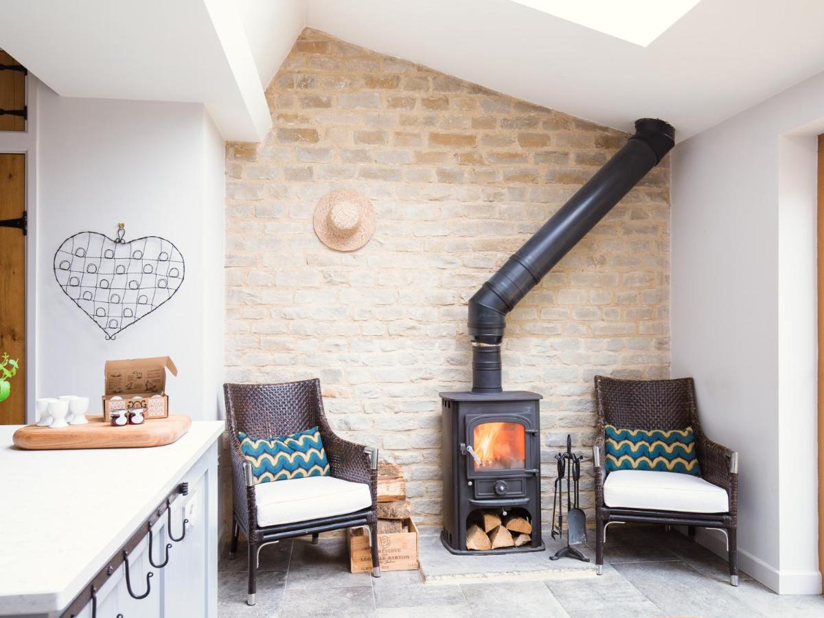 Monument Cottage - Housity