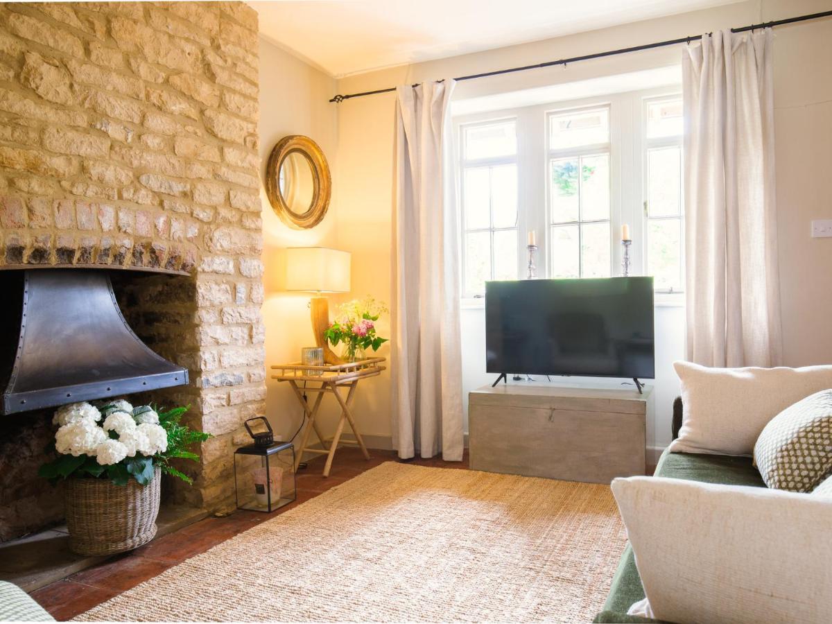 Monument Cottage - Housity