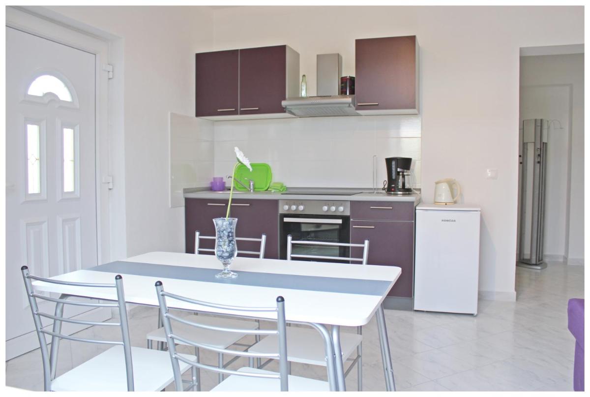 Apartments & Room Dijana - Housity