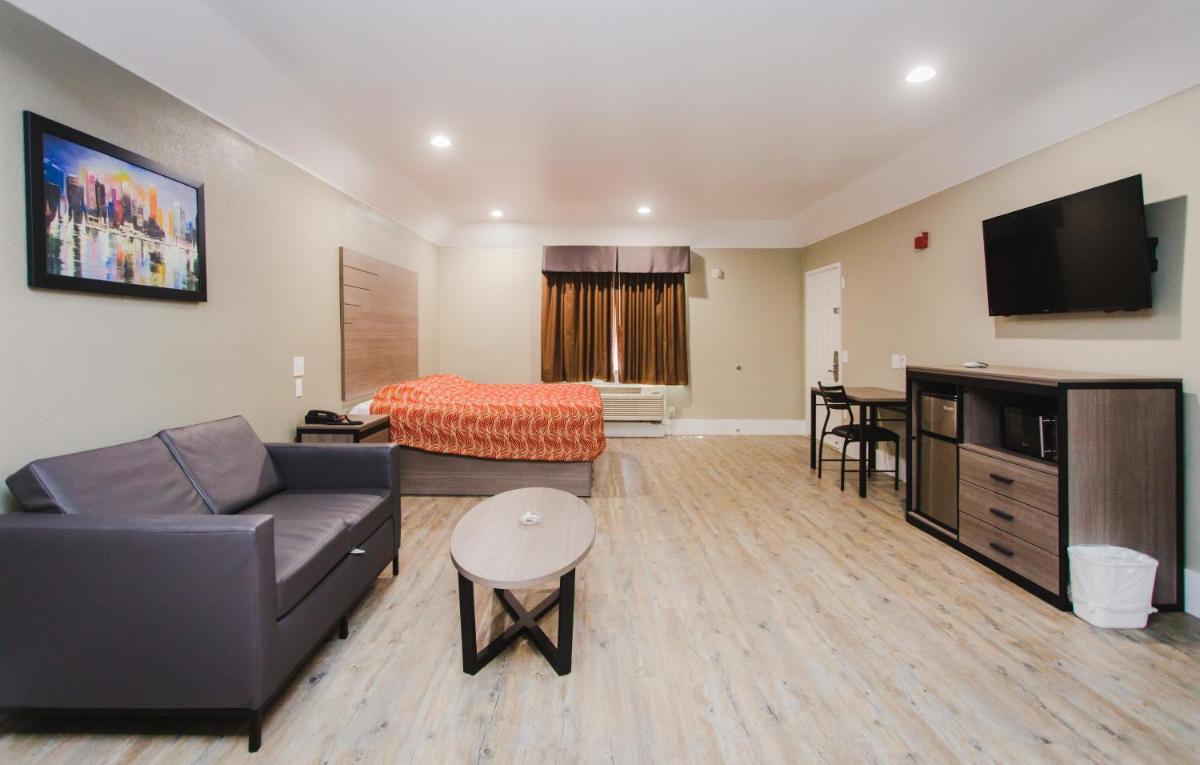 Palace Inn Beltway 8 & Westview - Housity