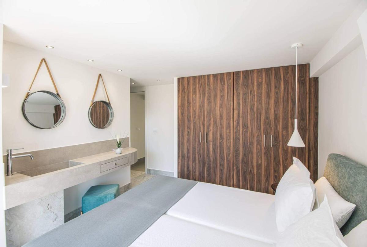 Nama Sea Side Suites - Housity