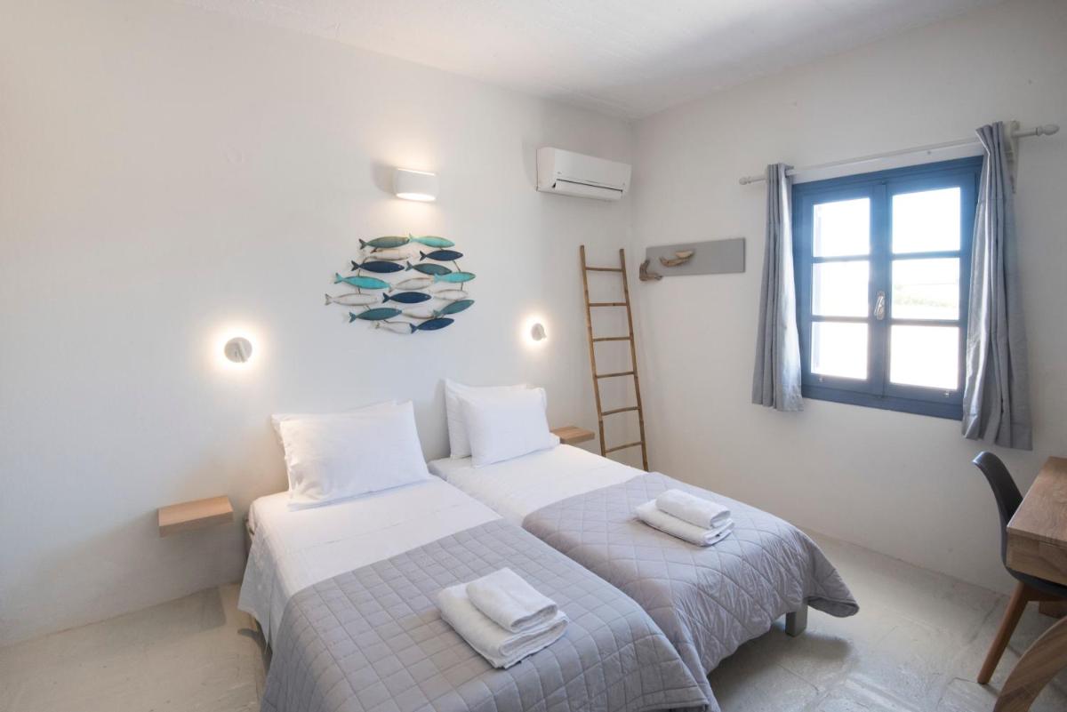 KYMA Seafront Exceptional 2BD house in Naousa - Housity