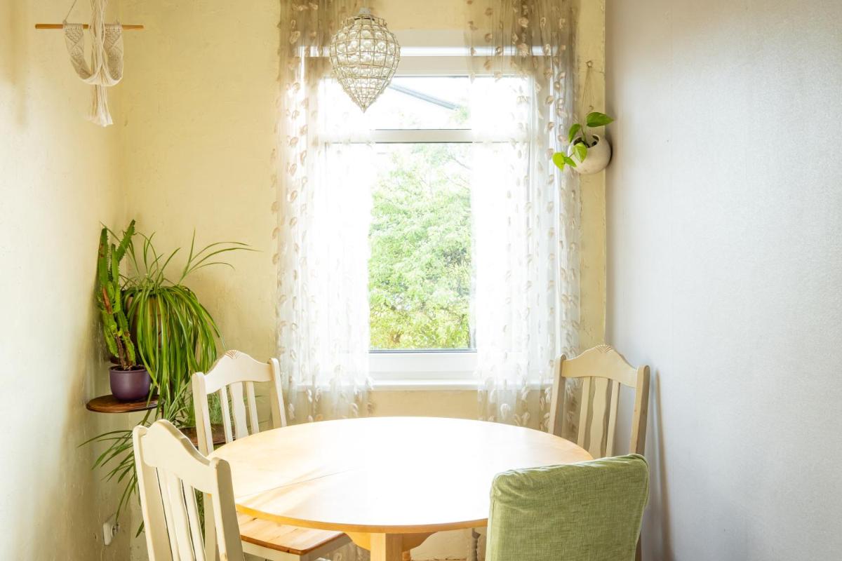 Artists Apartment near Telliskivi Creative Centre - Housity
