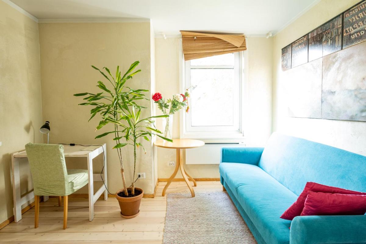 Artists Apartment near Telliskivi Creative Centre - Housity