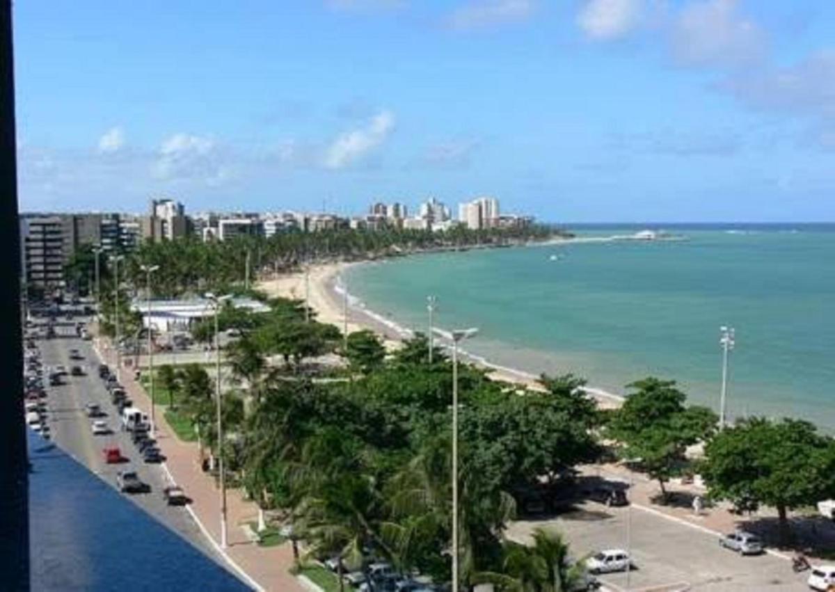 NEO - APARTAMENTO QUARTO E SALA PRAIA DE PAJUCARA - Housity