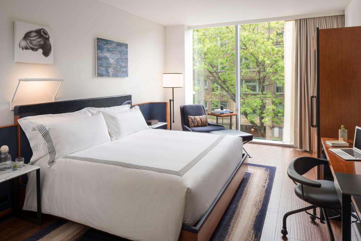 Thompson Seattle, by Hyatt - Housity