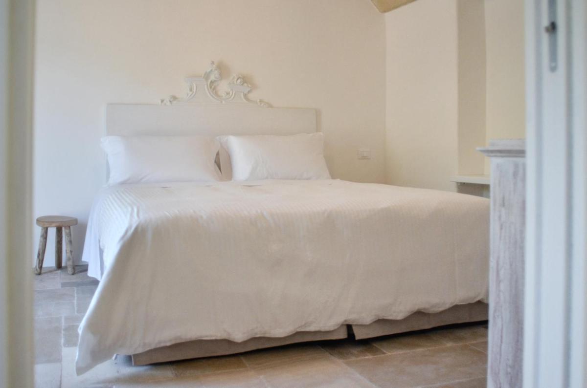 Suite Carmelina a Borgo Santa Clara - Housity