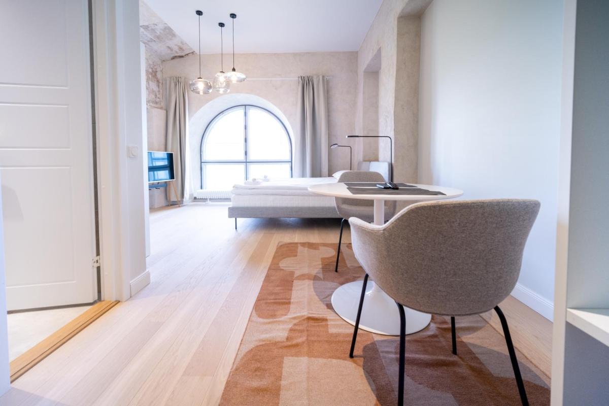 Baltic Accommodation - Urban Studio Apartment - Housity