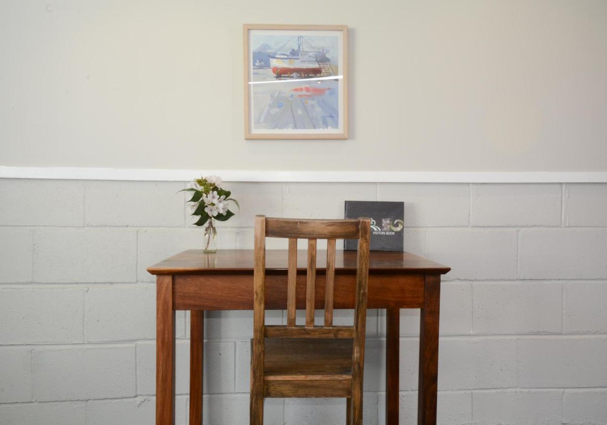 Apartment by The Sea - Housity