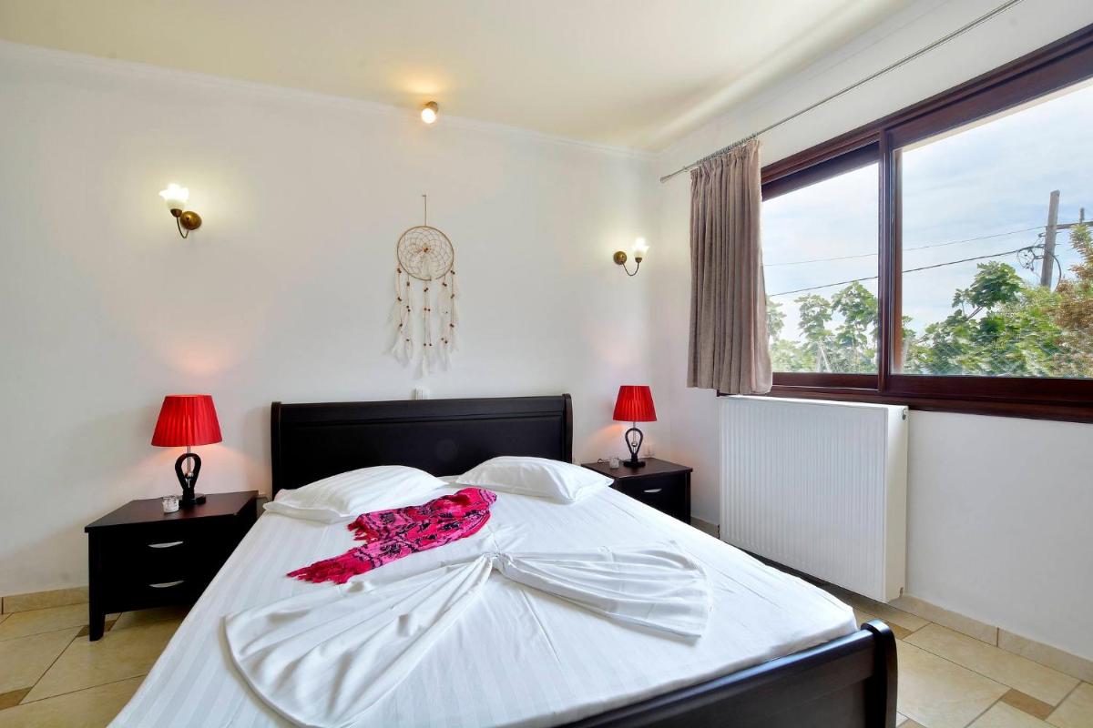 Golden fox Villa - Housity