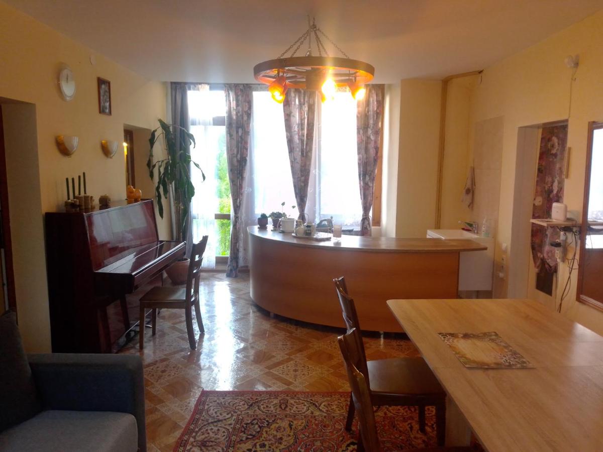 Agrousadba Dom Lesnika - Housity