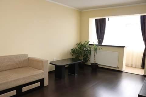Black Sea Apartment - Housity