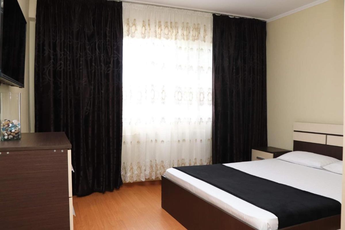 Black Sea Apartment - Housity