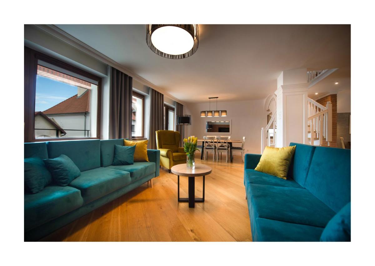 Hotel Nad Pisą - Housity