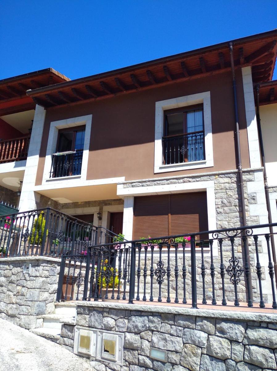 Las Cabraliegas 2 - Housity