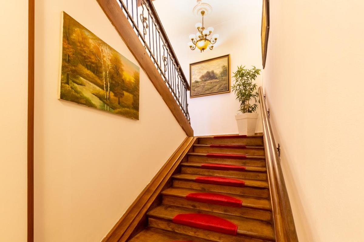 Hotel Bulevard Sighisoara - Housity