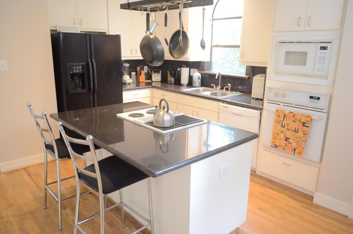 Modern B & B - Hizvo