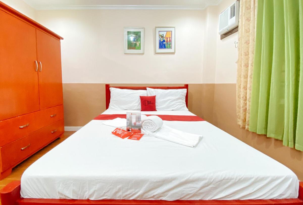 RedDoorz @ Calapandayan Subic Zambales - Housity