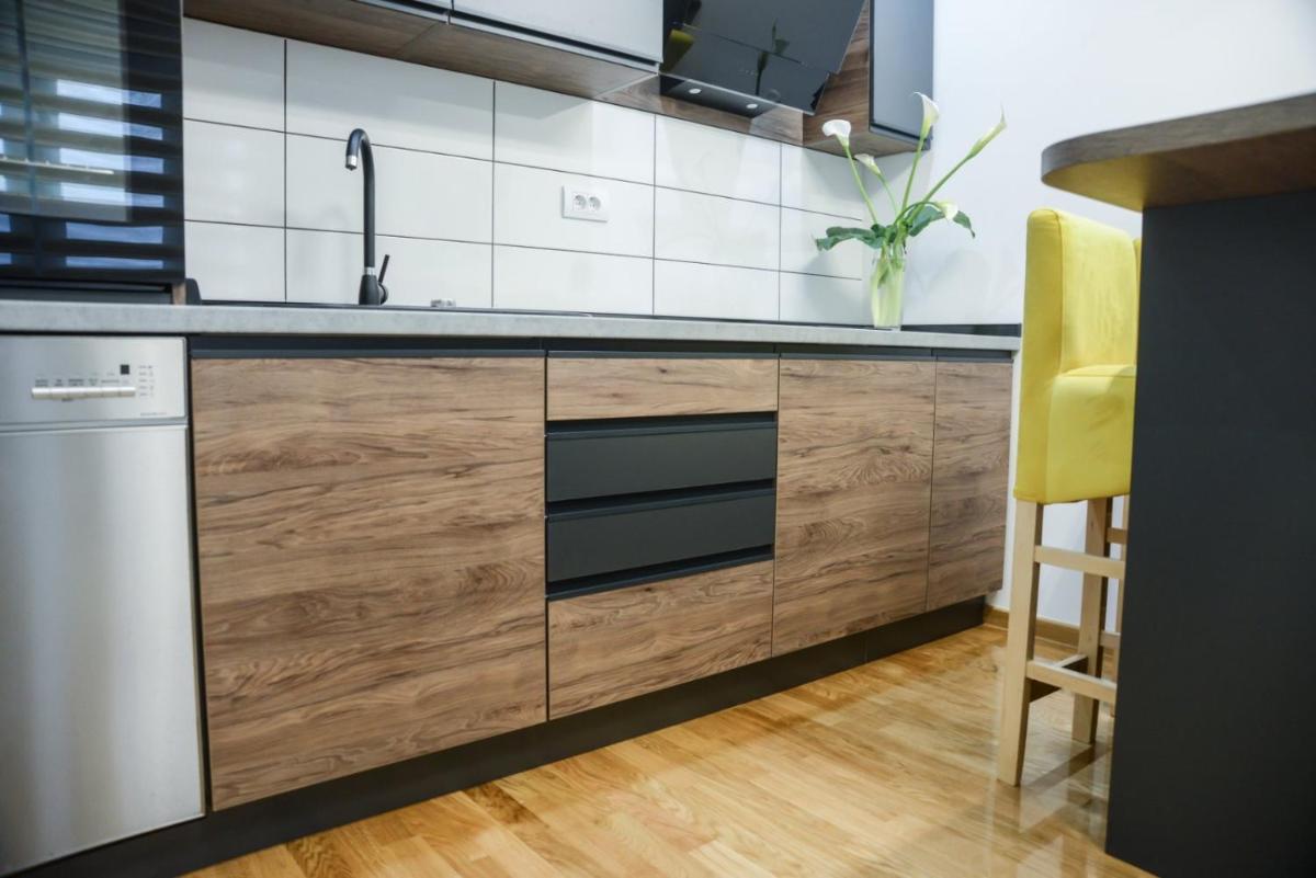 Day lux Apartman - Housity