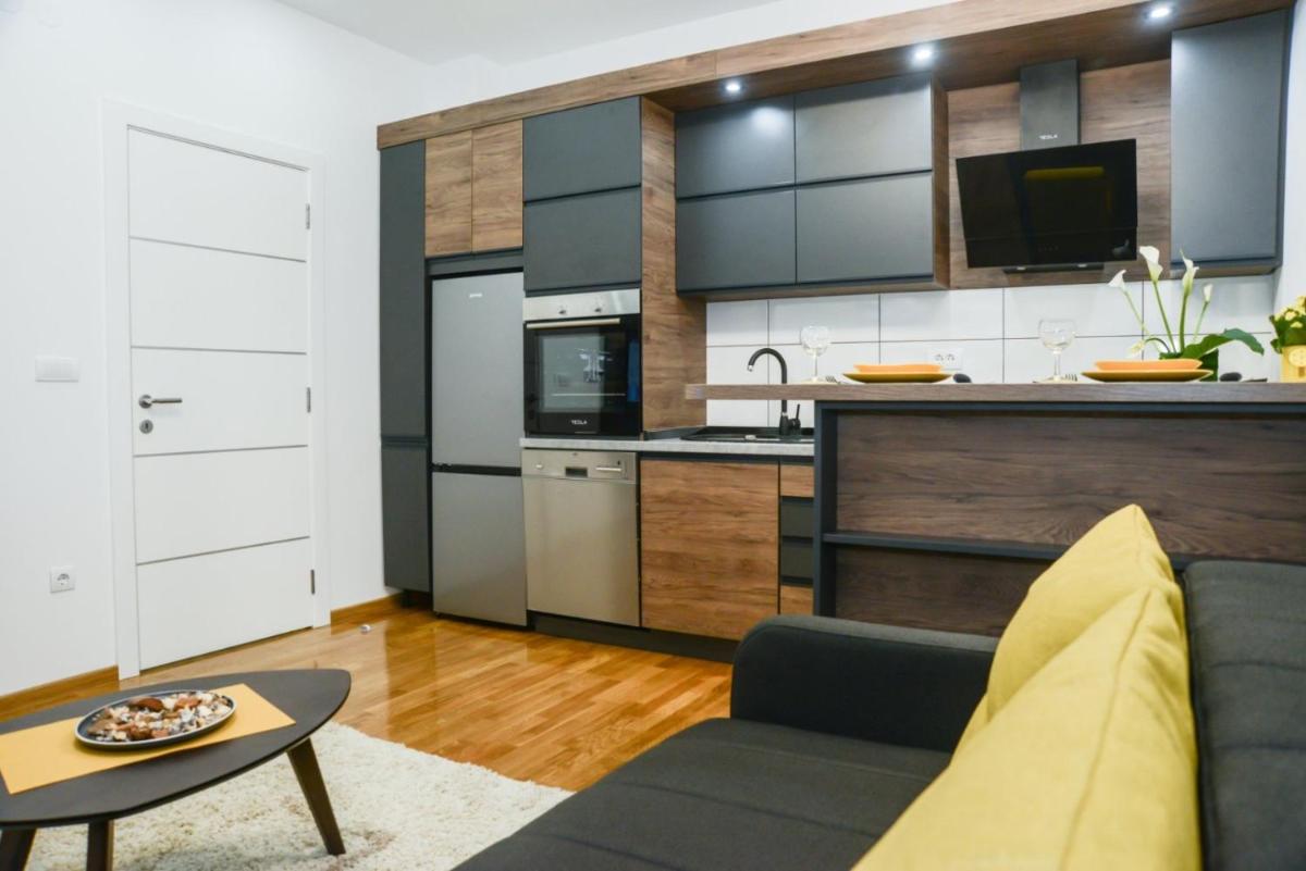 Day lux Apartman - Housity
