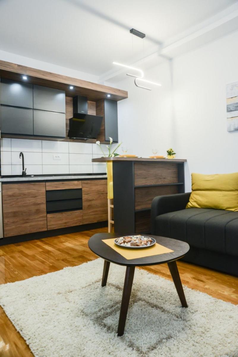 Day lux Apartman - Housity
