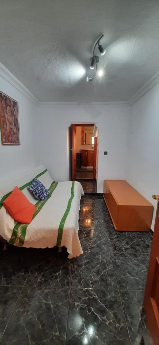 Moclinejo House - Housity