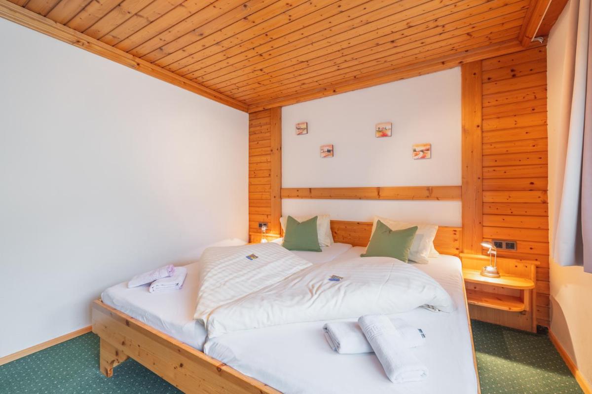 Panoramahotel Stocker - Housity